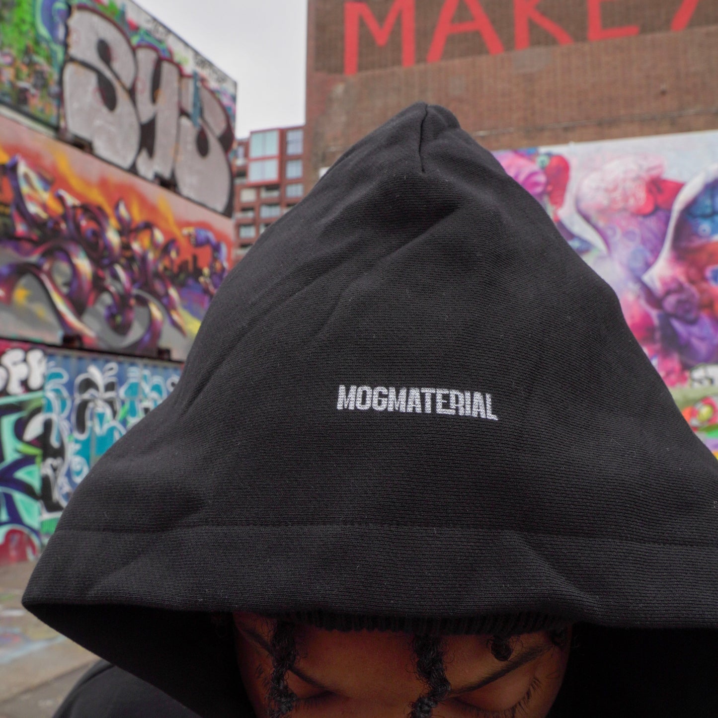 MOG TRACKSUIT