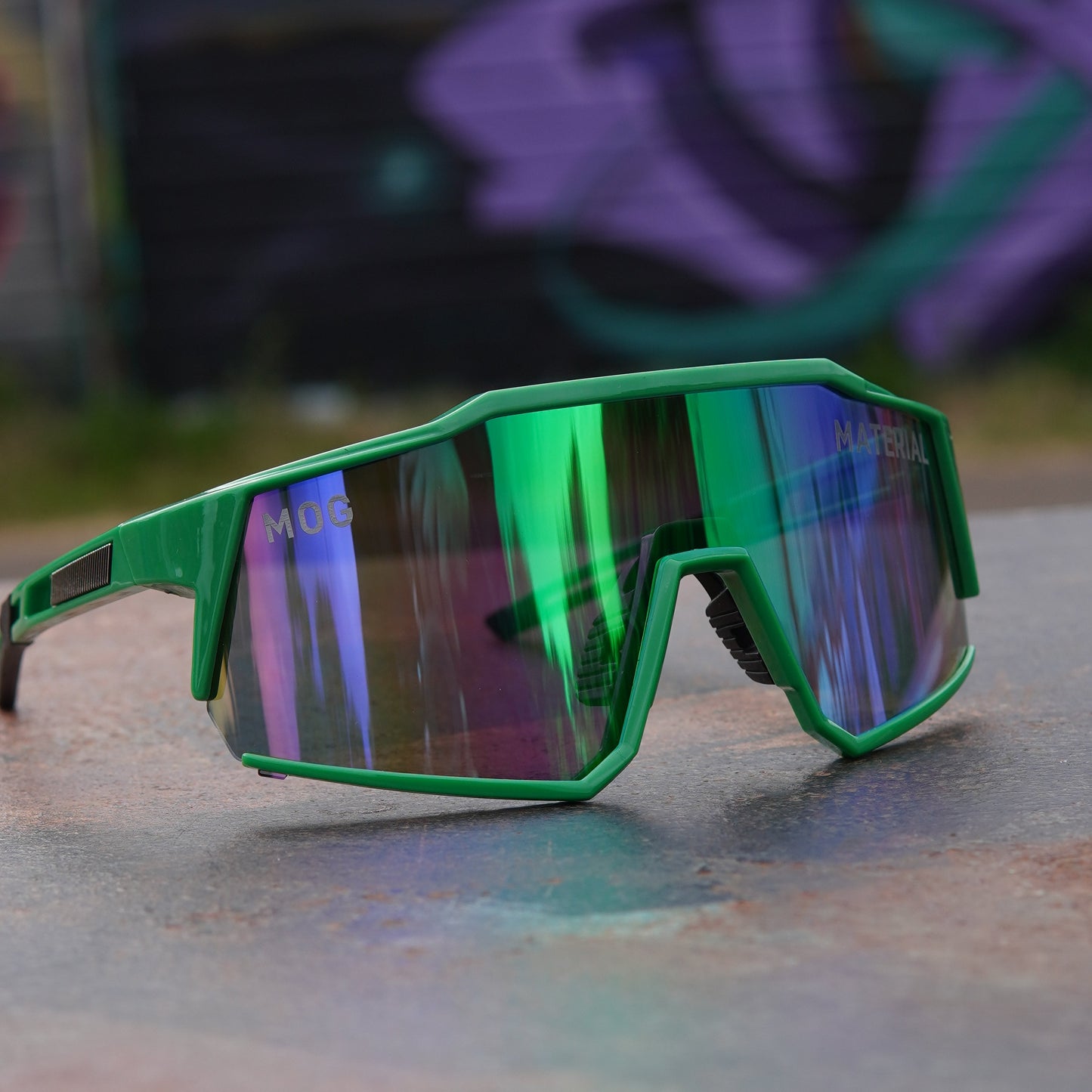 MOGGELS (goggles)