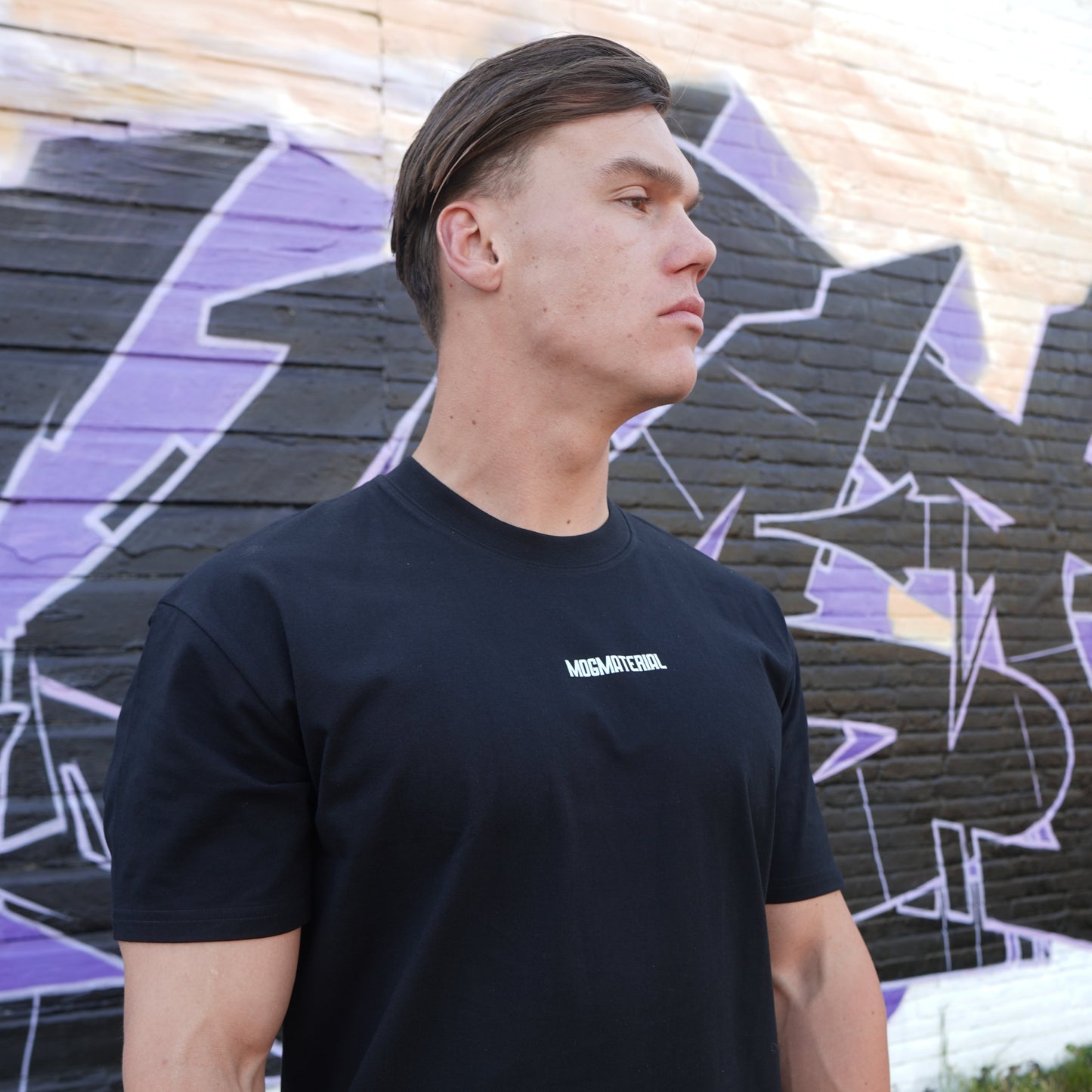 THE MOG TEE